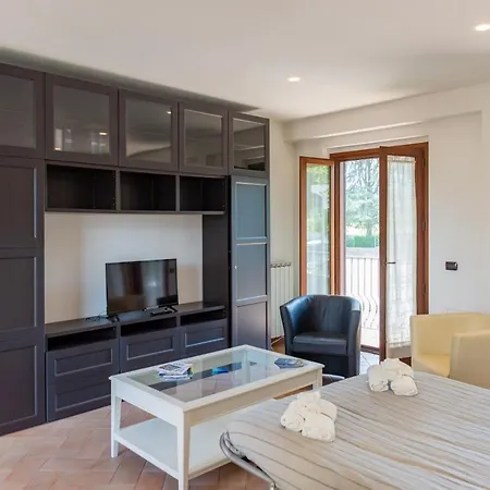 Assisi Santa Maria Degli Angeli Comfy Apartment *